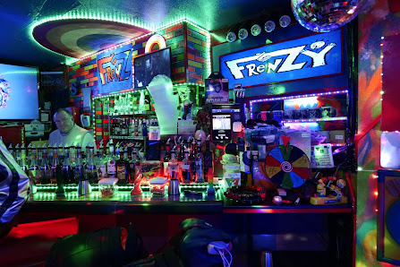 Osaka Gay Bar FrenZ-FrenZY — Bars in Osaka