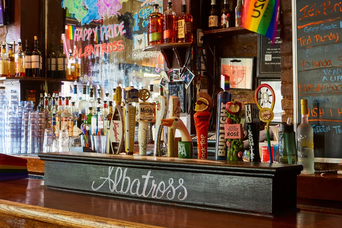 Albatross Bar photo 2