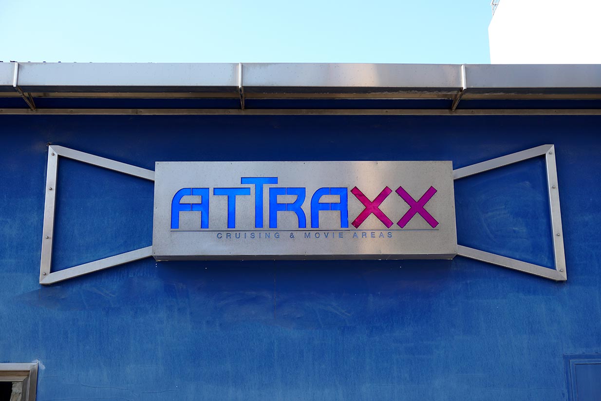 Attraxx photo 3