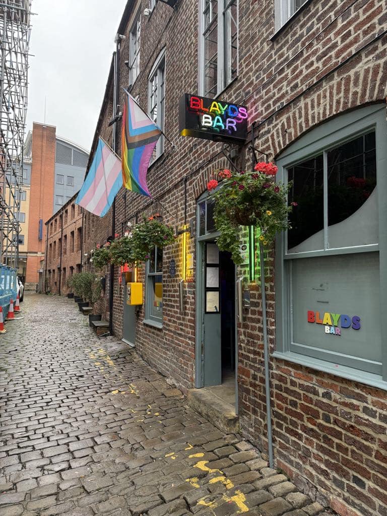 Blayds Bar — Bars in Leeds