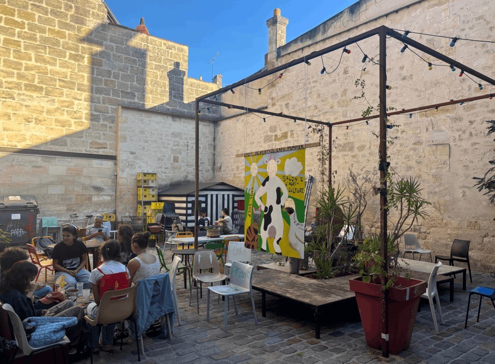 Café Pompier in Bordeaux