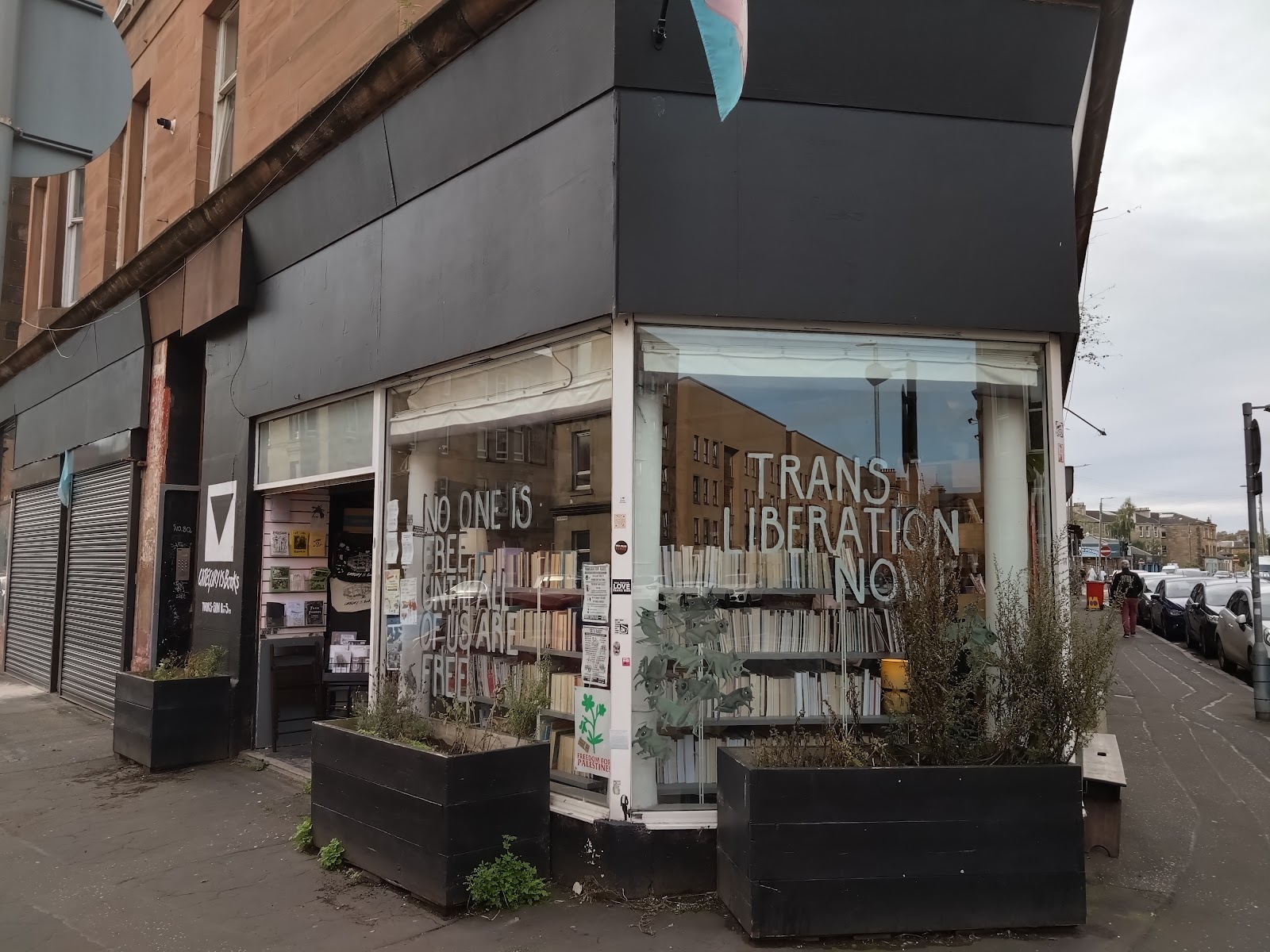 Category Is Books in Glasgow