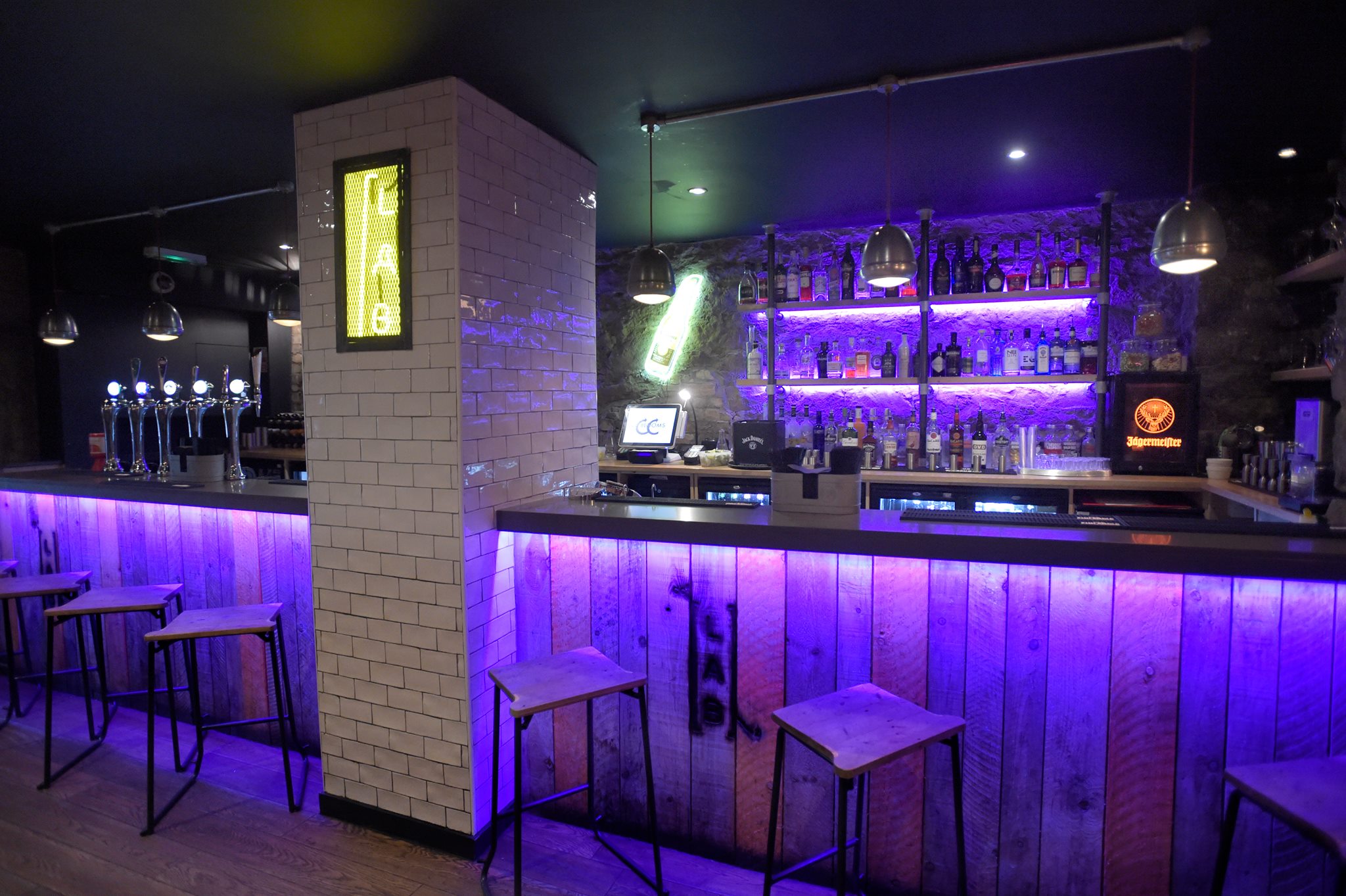 CC Blooms — Bars in Edinburgh
