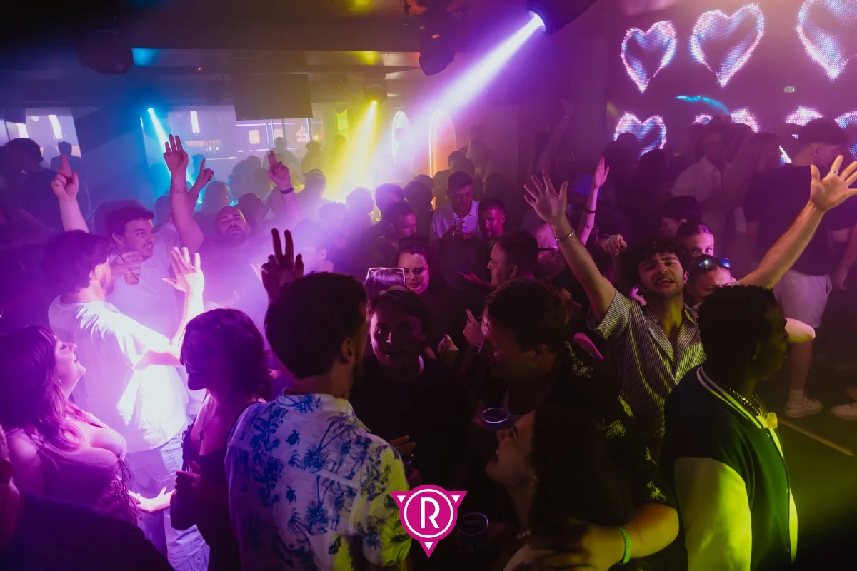 Club Revenge photo 2