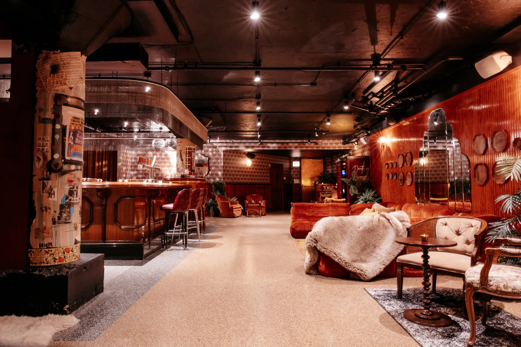 Dorothy — Bar in Chicago