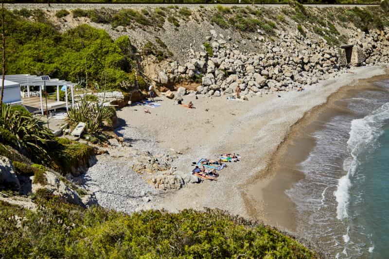 Cala de l'Home Mort — Beaches in Sitges