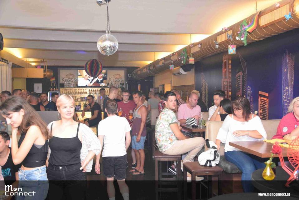 Kisss Bar in Vienna