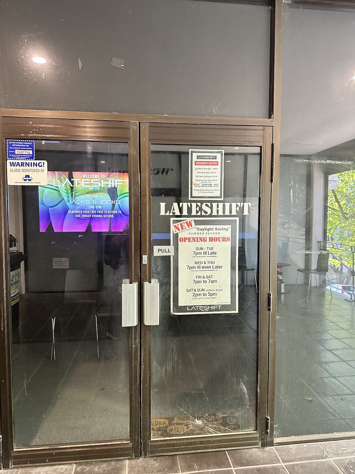 Lateshift — Cruising in Auckland