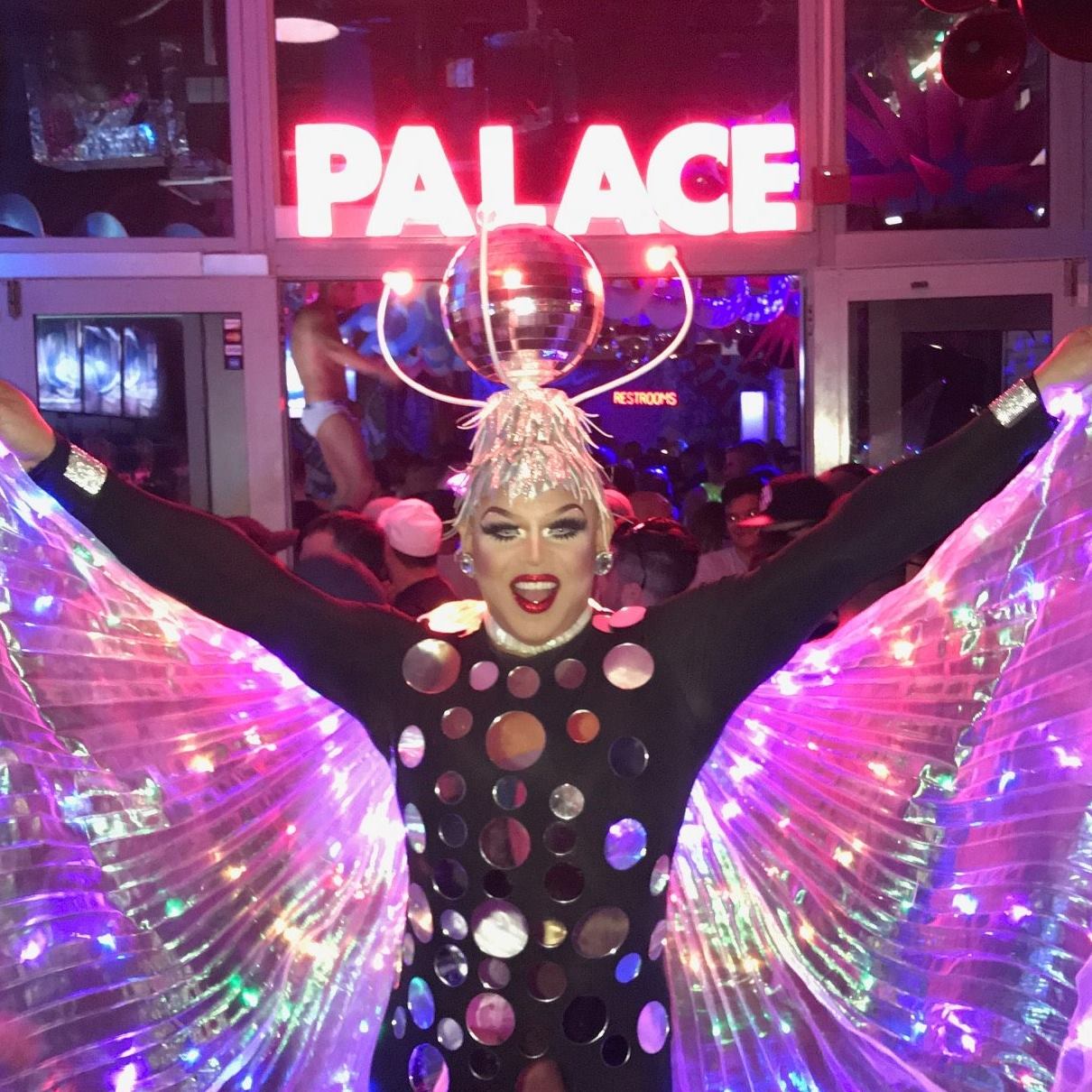 Palace — Bars in Miami