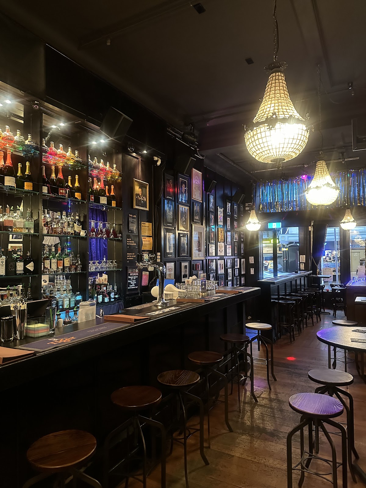 Scotty & Mal's Cocktail & Lounge Bar — gay dance club in Wellington