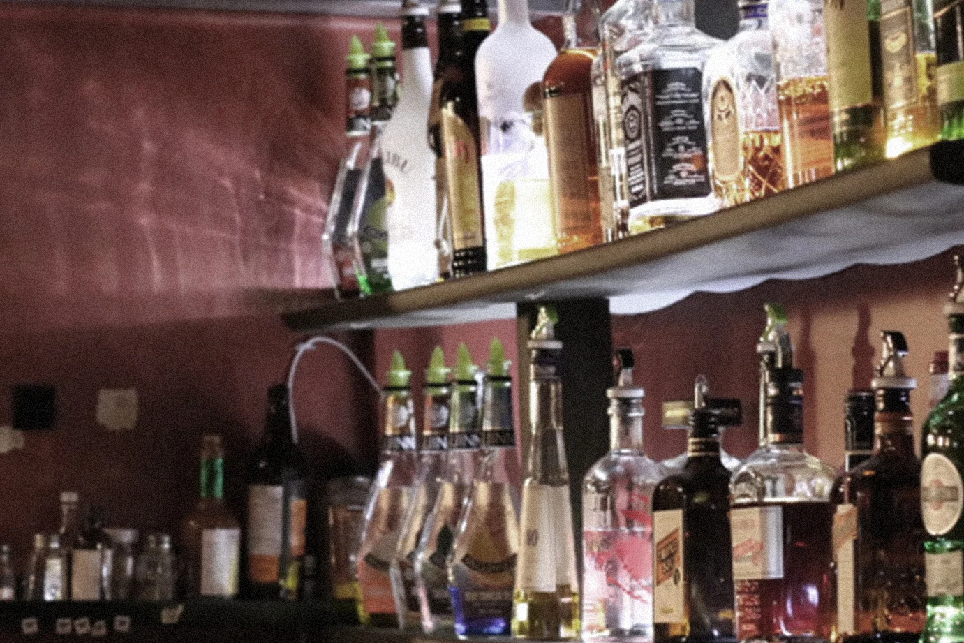 Swizzles Bar & Grill in Ottawa